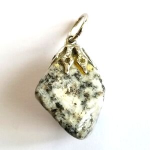 Vintage black and white stone nugget pendant silver tone gemstone polished